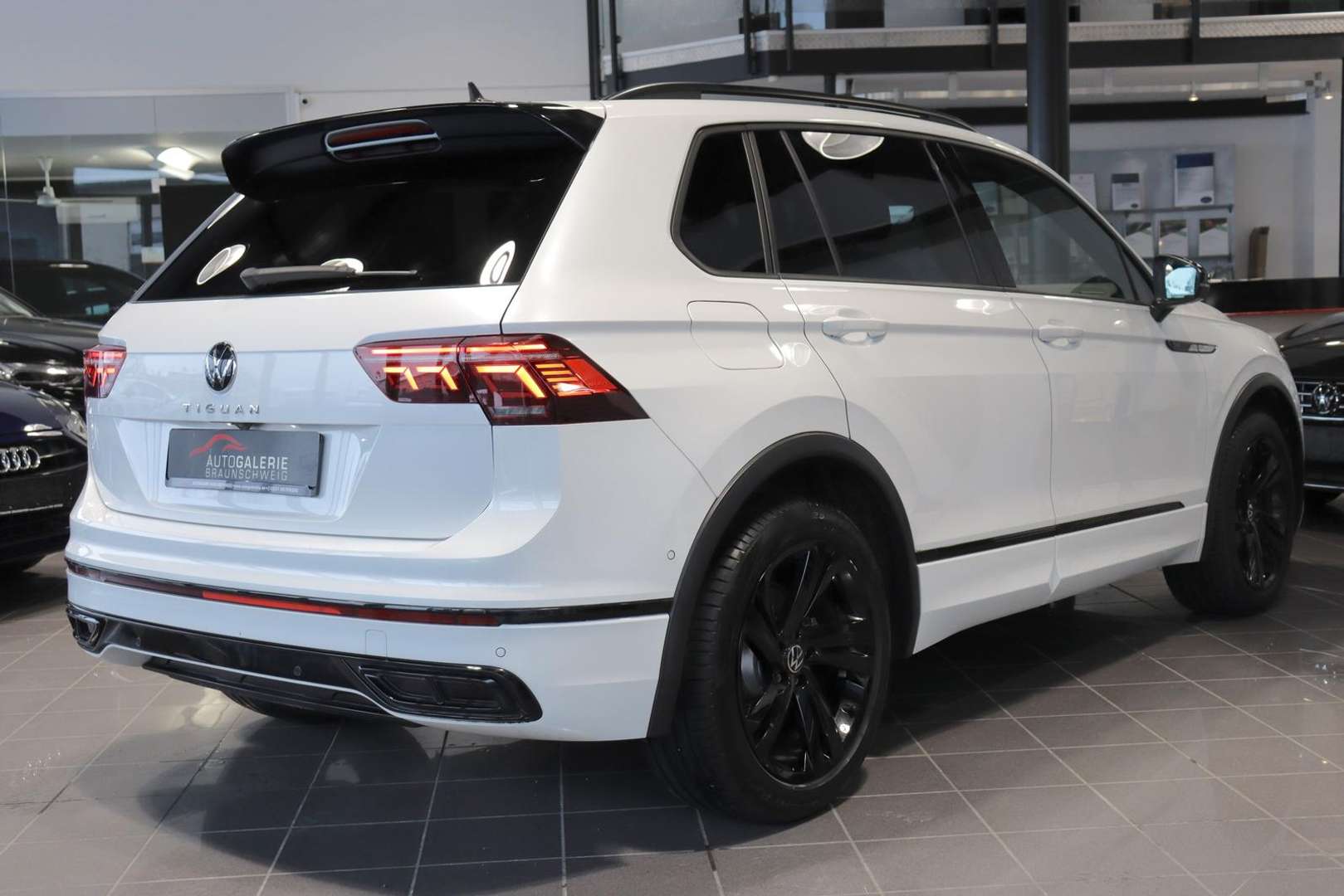 Volkswagen TIGUAN R-Line - 2021 - Joinsteer - #4