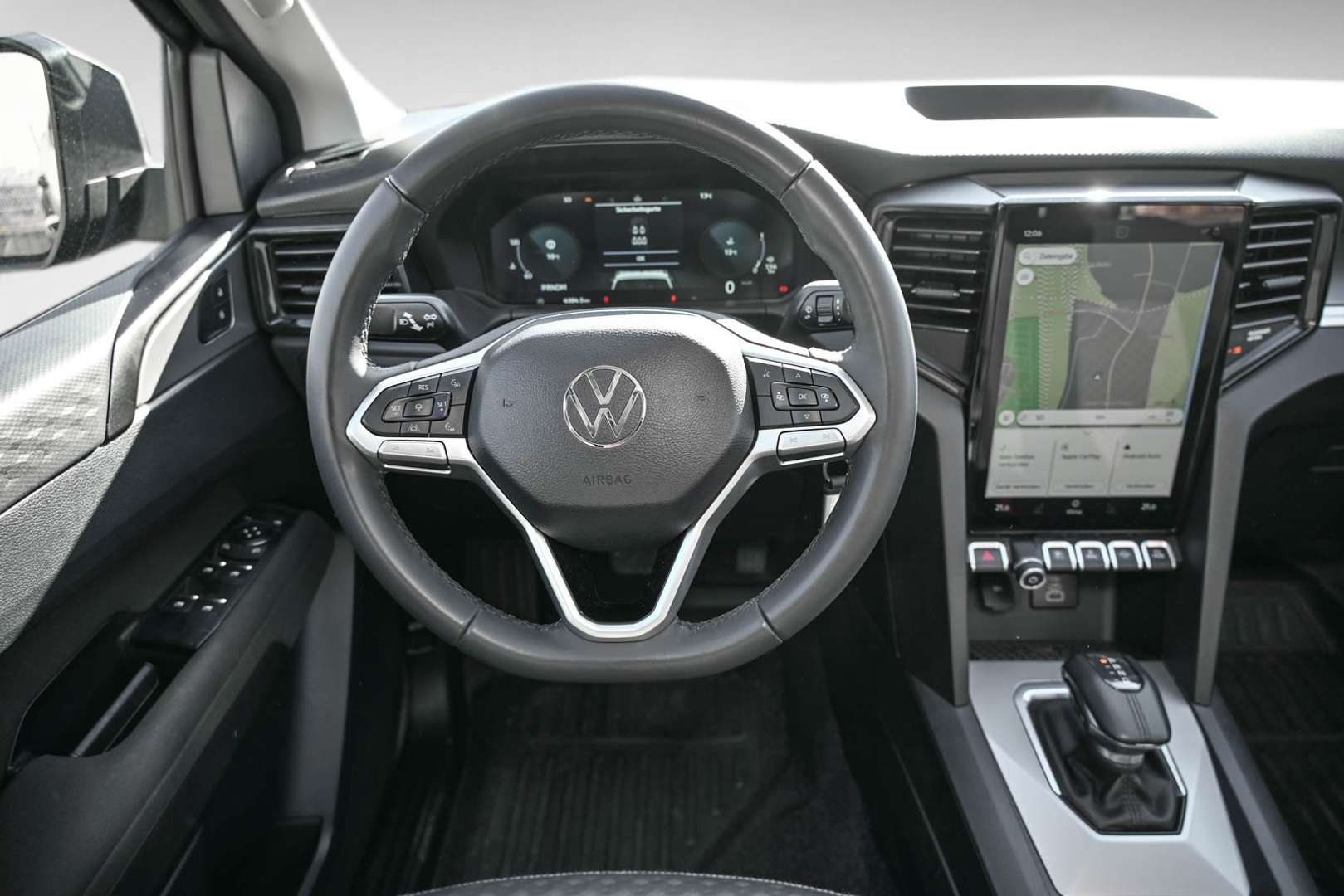 Volkswagen Amarok 4Motion Life - 2024 - Joinsteer - #13