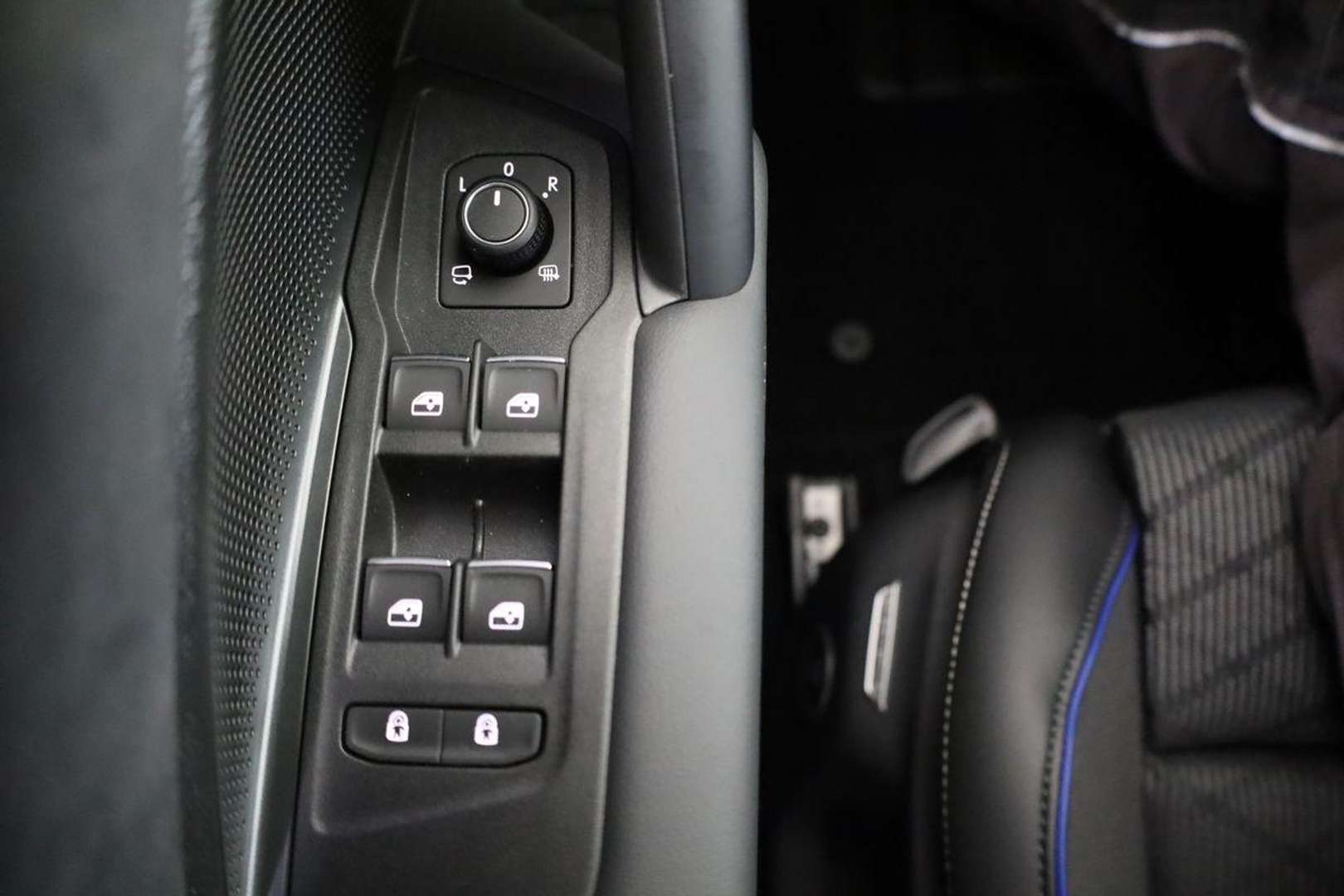 Volkswagen Tayron EHybrid R-Line - 2025 - Joinsteer - #10