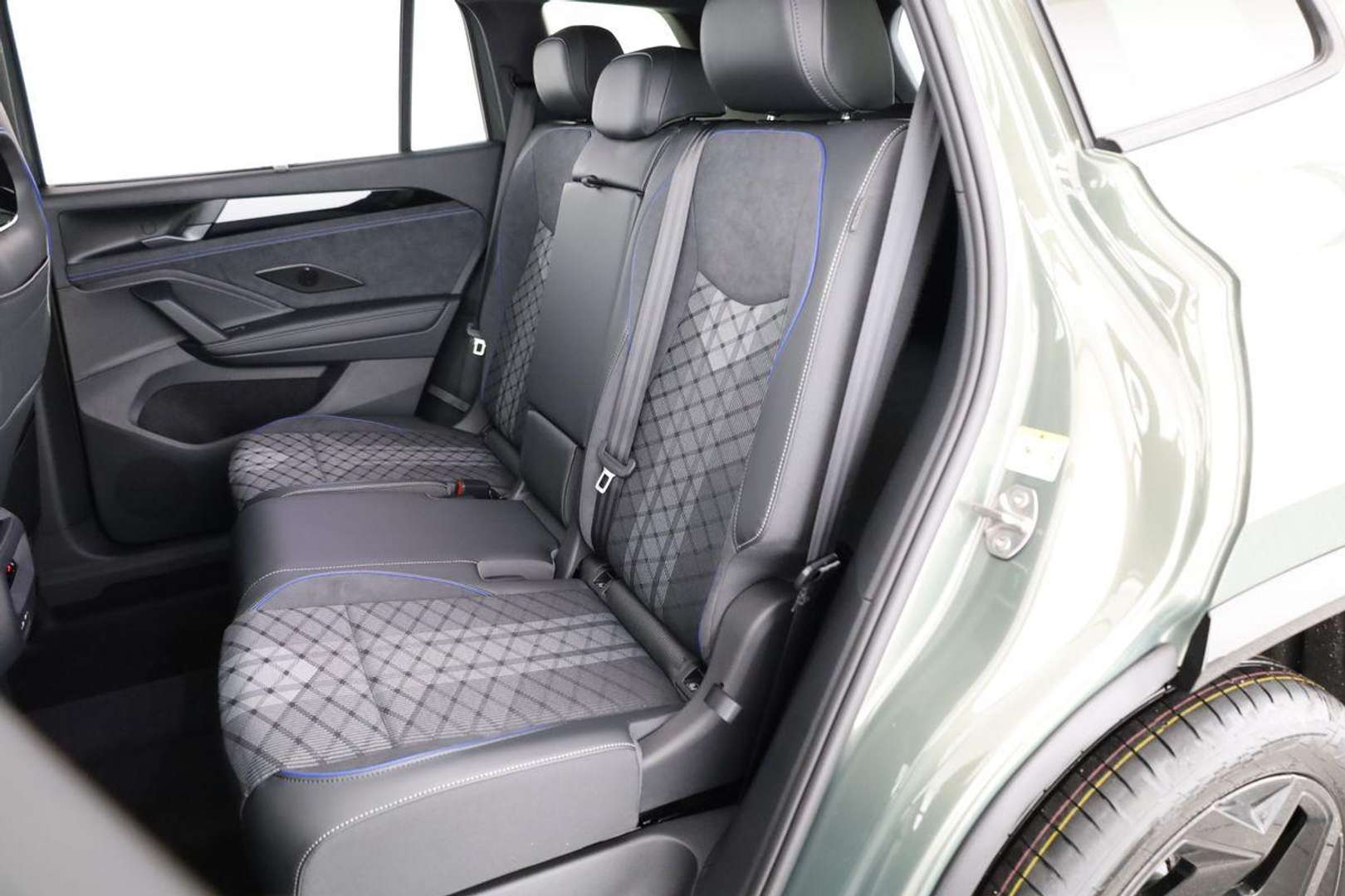 Volkswagen Tayron EHybrid R-Line - 2025 - Joinsteer - #12