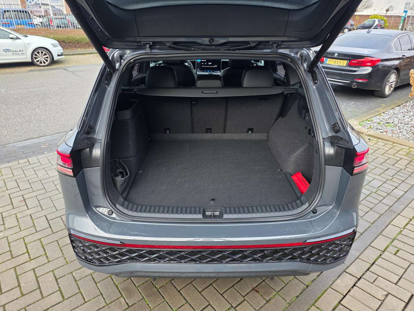 Volkswagen Tayron EHybrid R-Line Edition Black Style - 2025 - Joinsteer - #4