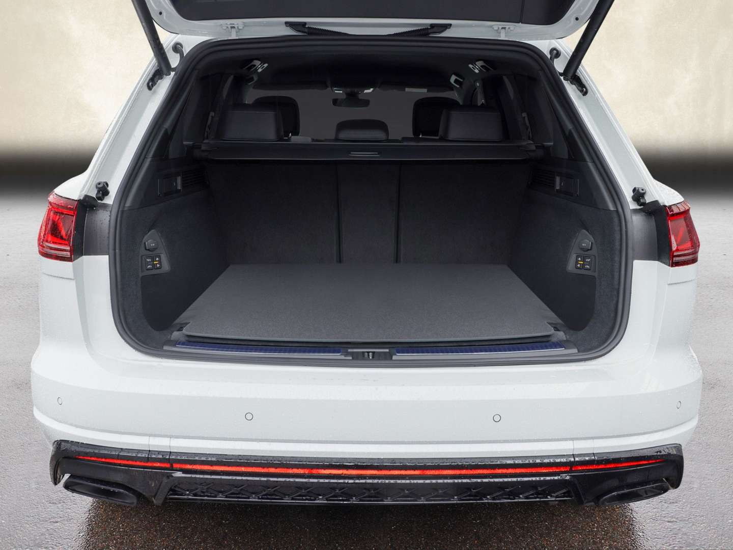 Volkswagen Touareg EHybrid R - 2025 - Joinsteer - #6