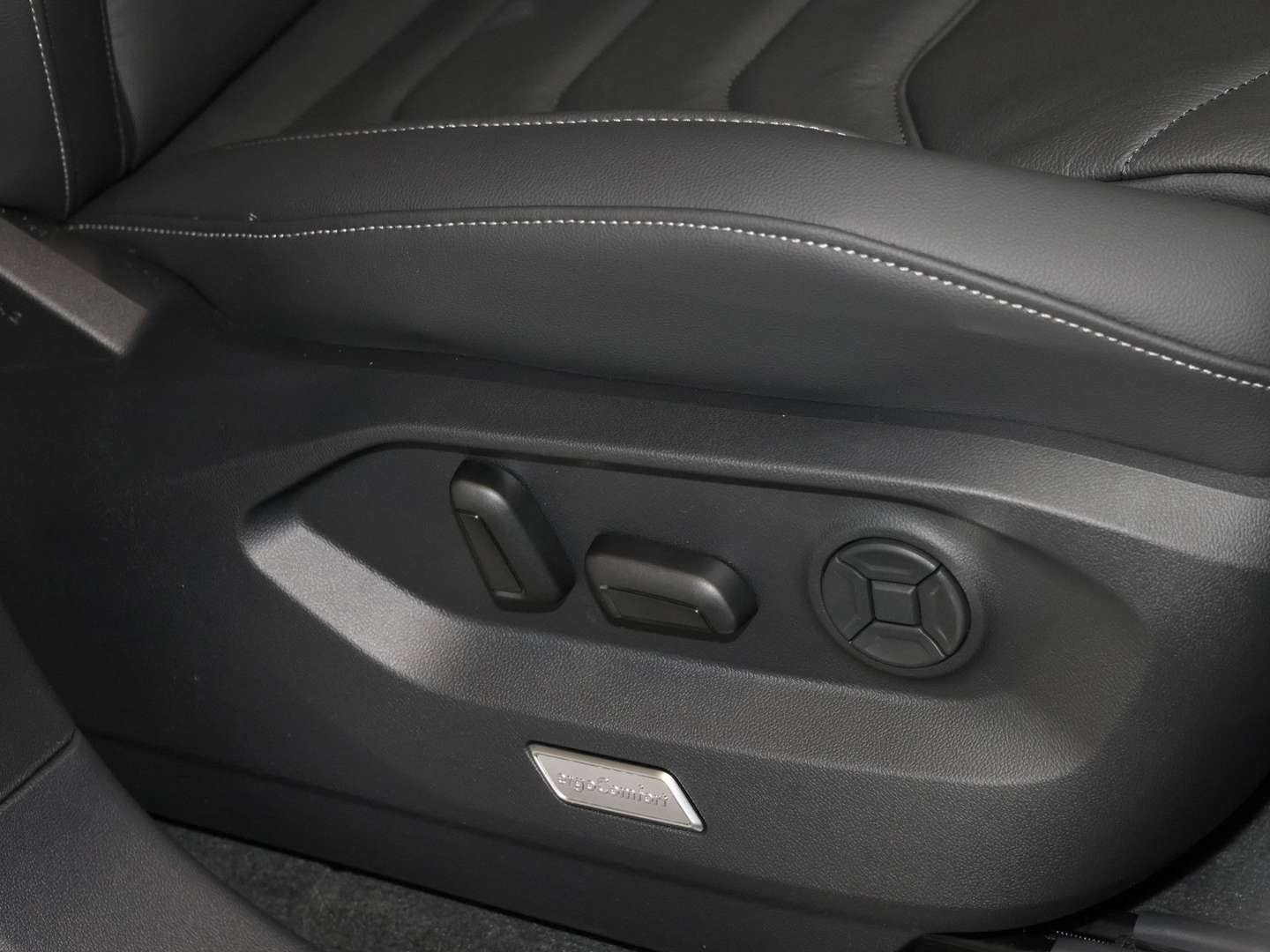 Volkswagen Touareg EHybrid R - 2025 - Joinsteer - #19