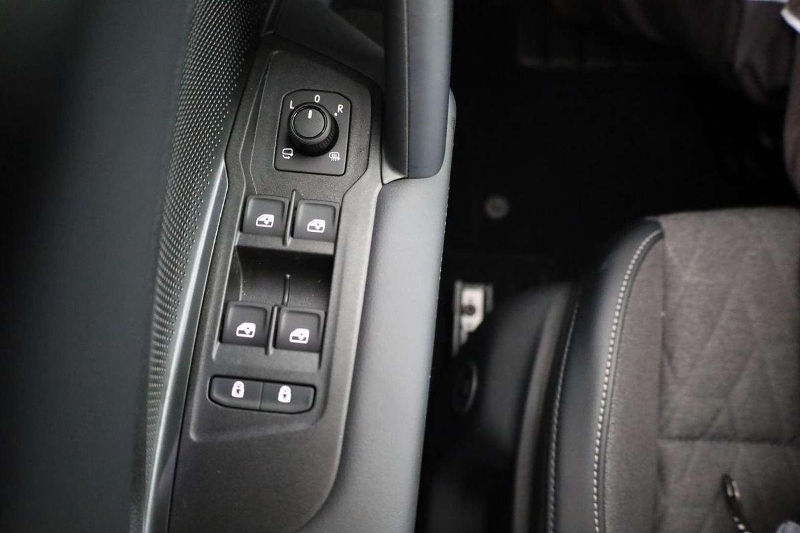 Volkswagen T-CROSS EHybrid Life - 2025 - Joinsteer - #10