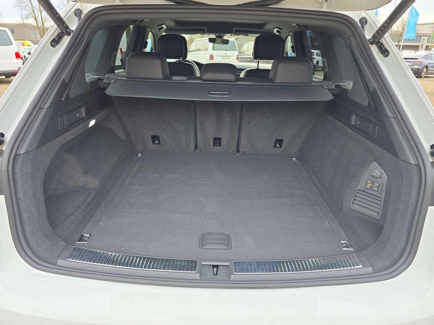 Volkswagen Touareg TDI 4Motion R-Line - 2022 - Joinsteer - #6