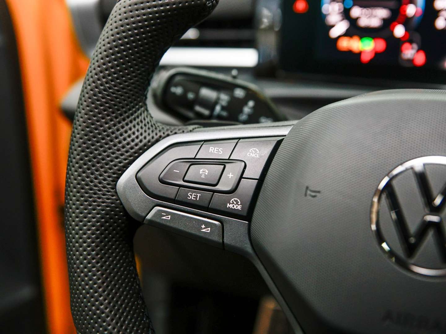 Volkswagen T-Roc R-Line - 2025 - Joinsteer - #16
