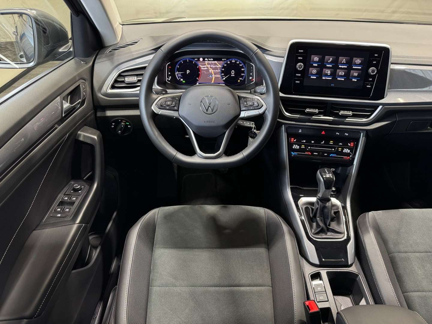 Volkswagen T-Roc TSI Style - 2025 - Joinsteer - #5