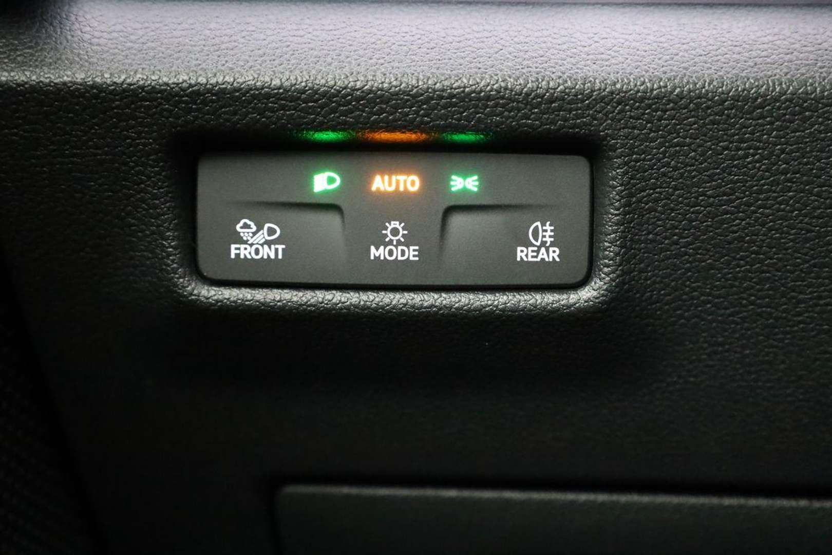 Volkswagen Tayron EHybrid R-Line - 2025 - Joinsteer - #9