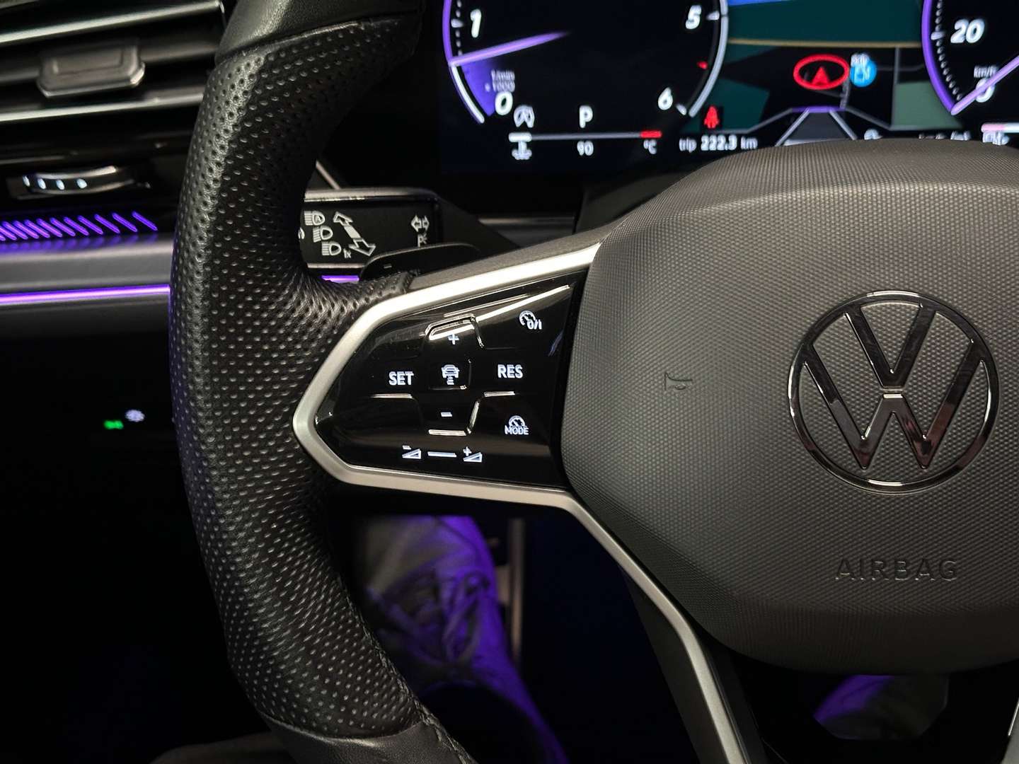 Volkswagen Touareg 4Motion R-Line - 2024 - Joinsteer - #18