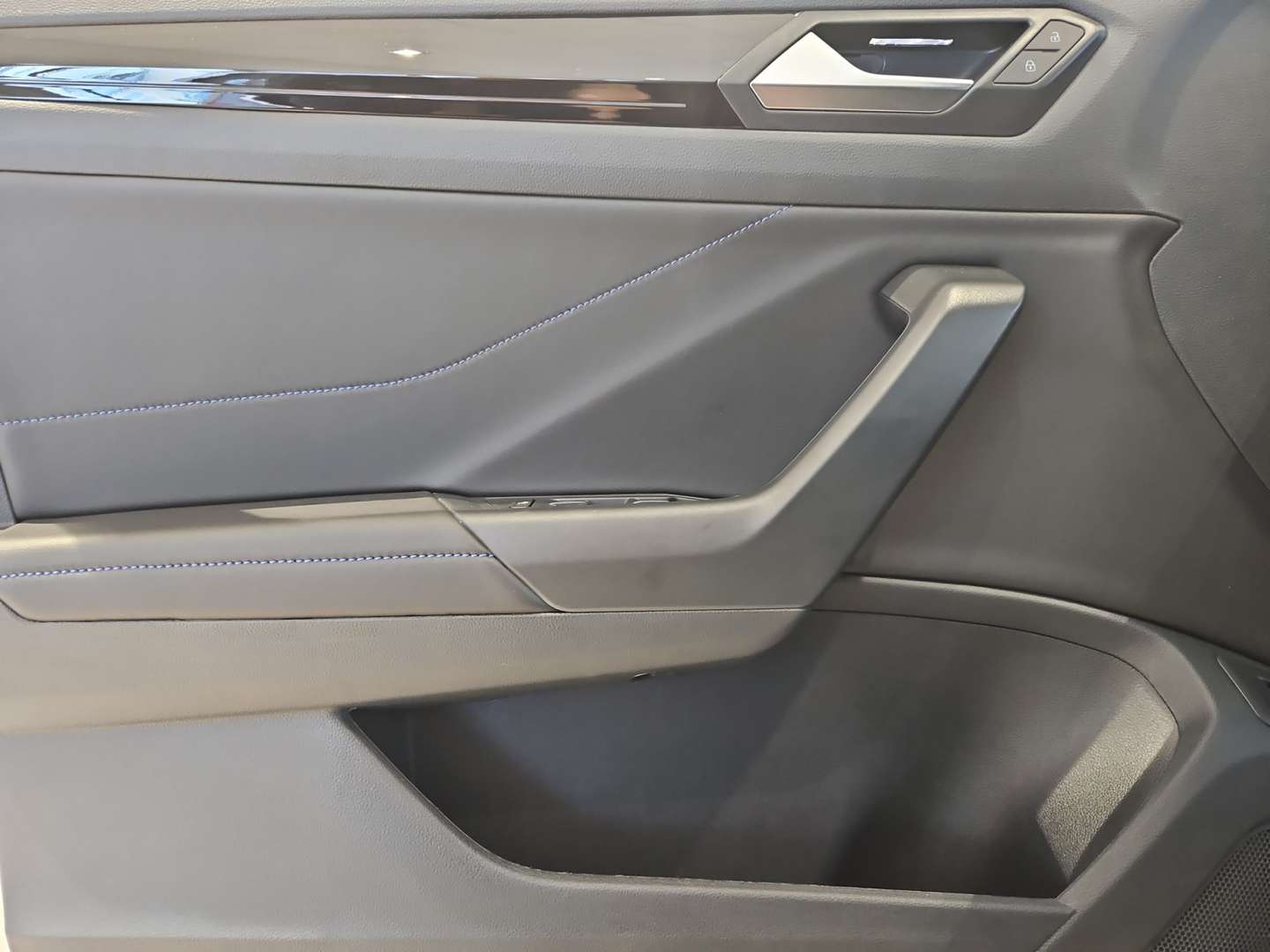 Volkswagen T-Roc 4Motion R - 2026 - Joinsteer - #11