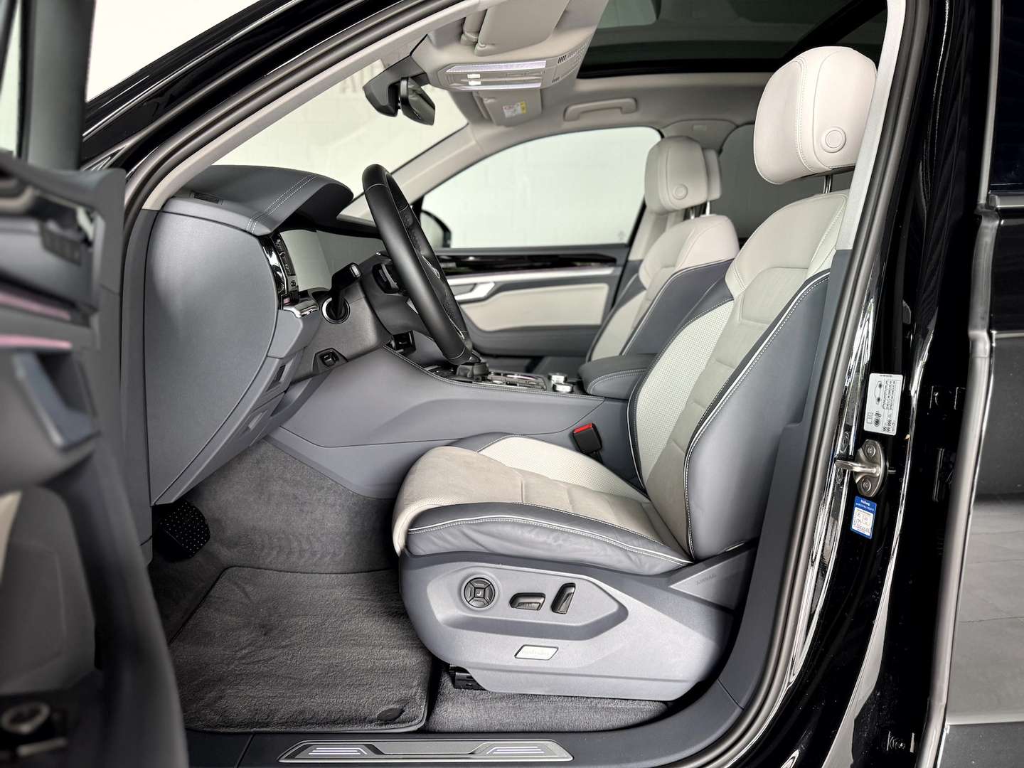 Volkswagen Touareg EHybrid 4Motion - 2024 - Joinsteer - #11