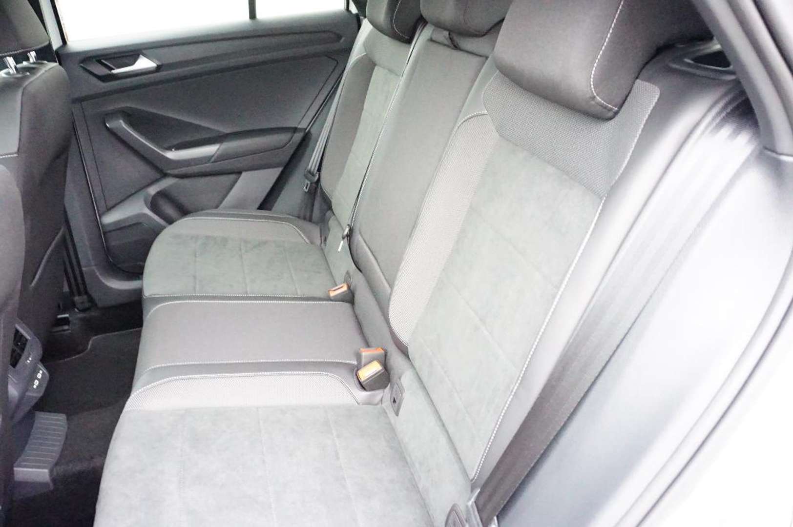 Volkswagen T-Roc R-Line - 2025 - Joinsteer - #12