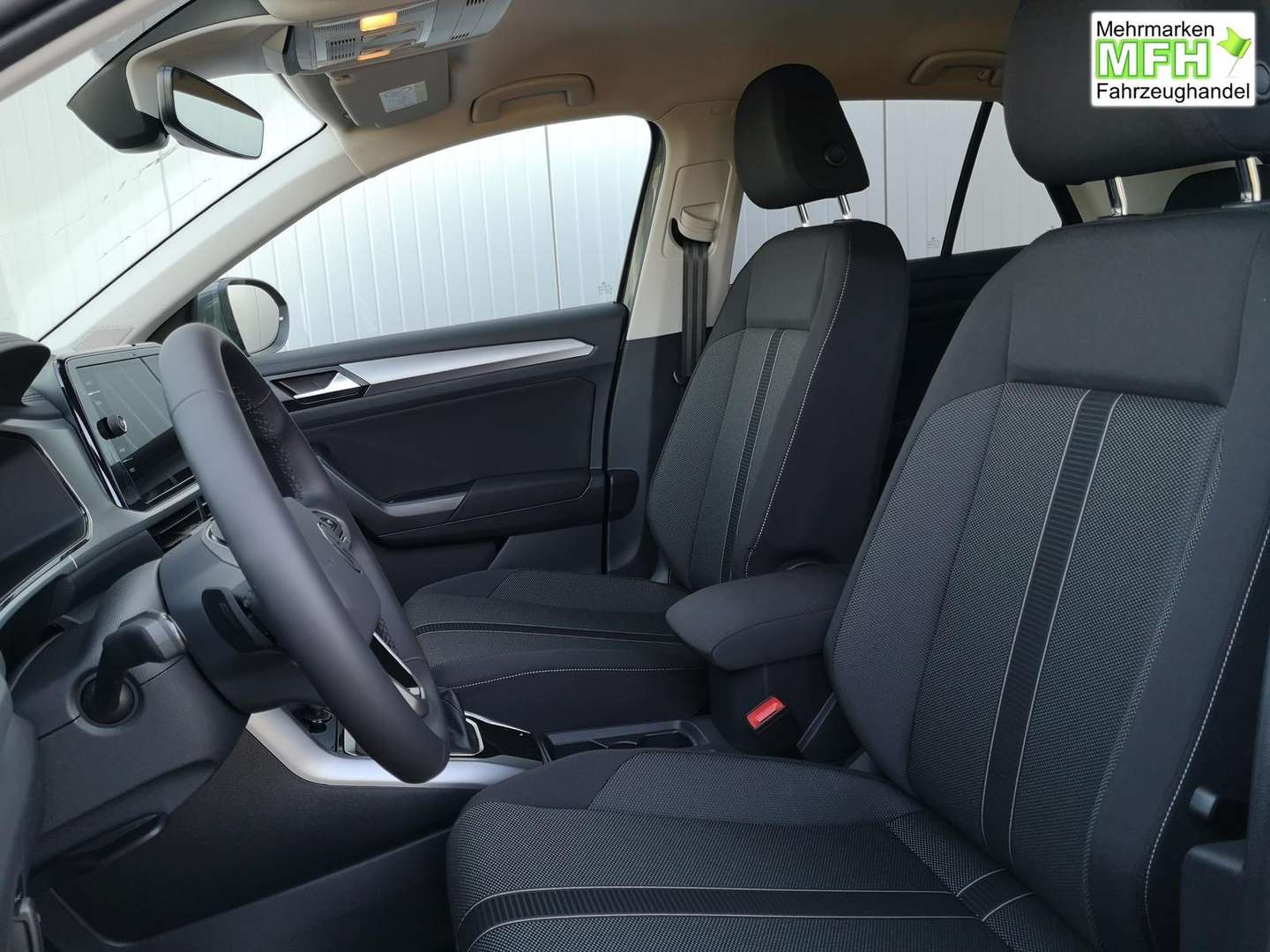 Volkswagen T-Roc TSI Life - 2025 - Joinsteer - #7