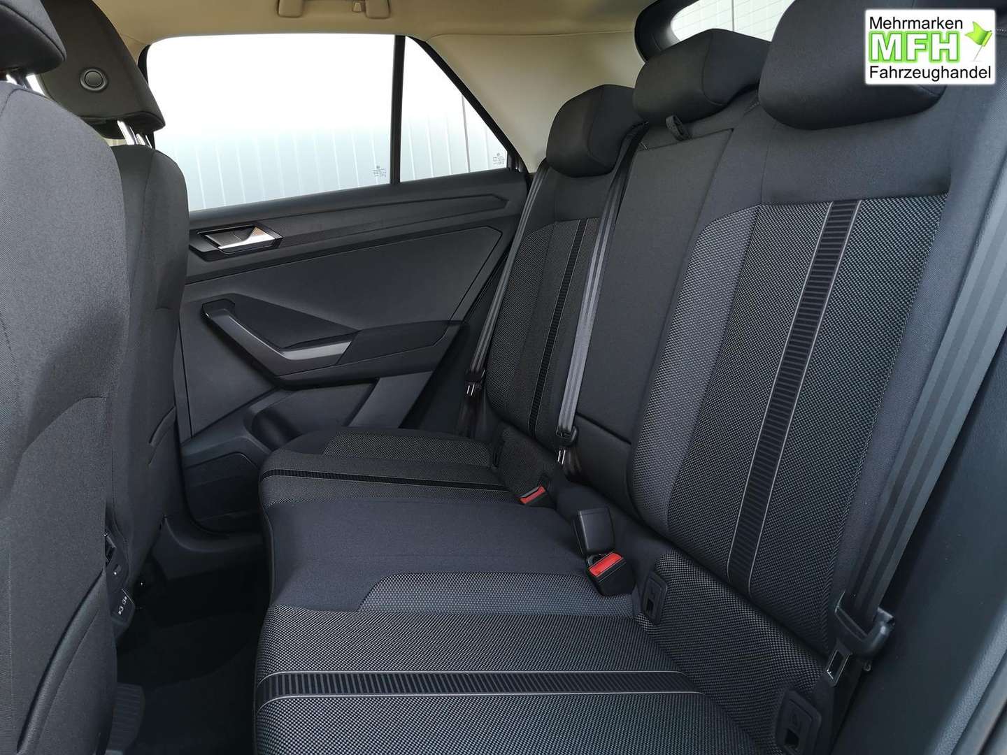 Volkswagen T-Roc TSI Life - 2025 - Joinsteer - #8