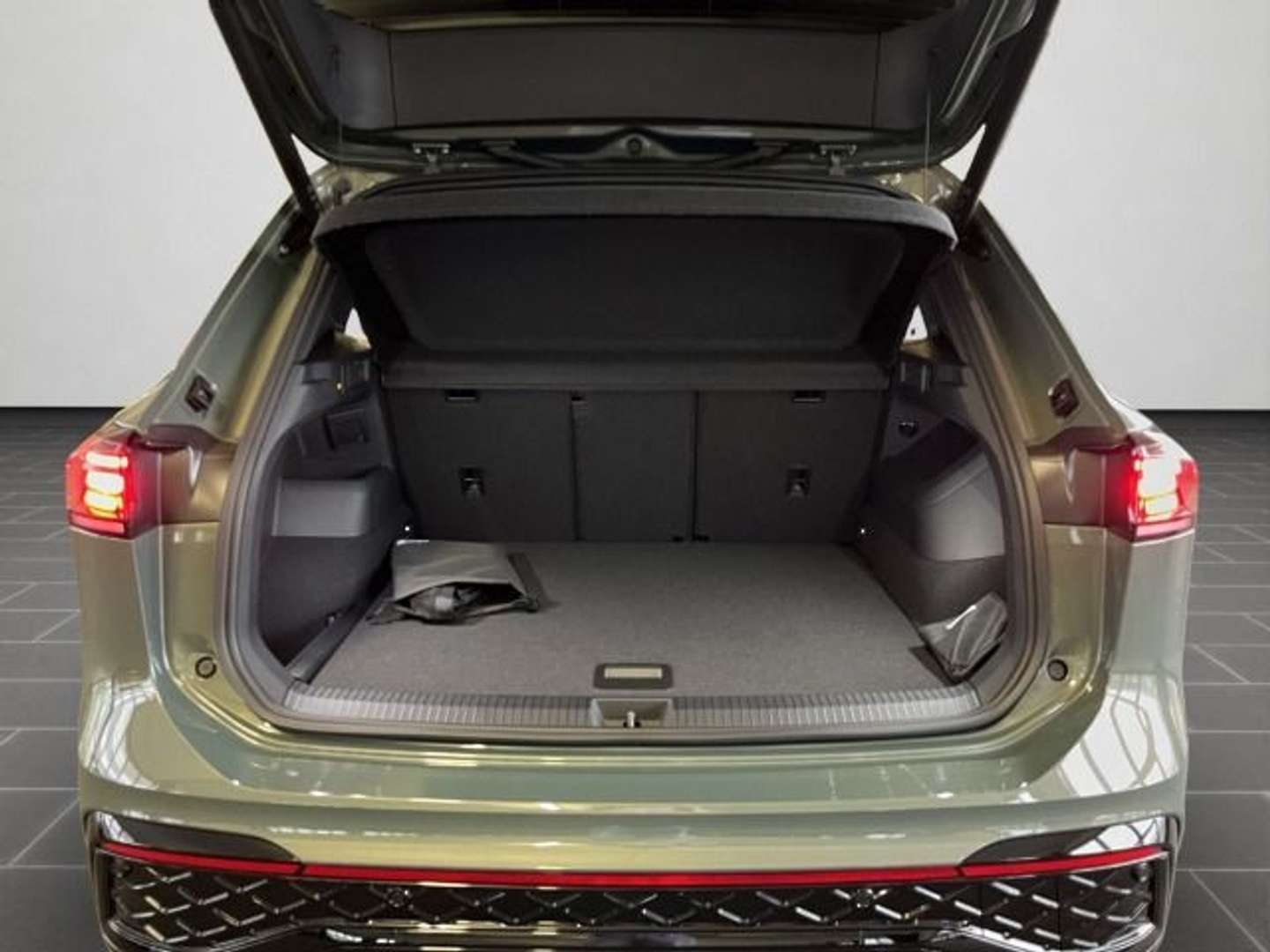 Volkswagen TIGUAN TDI 4Motion R-Line - 2026 - Joinsteer - #15