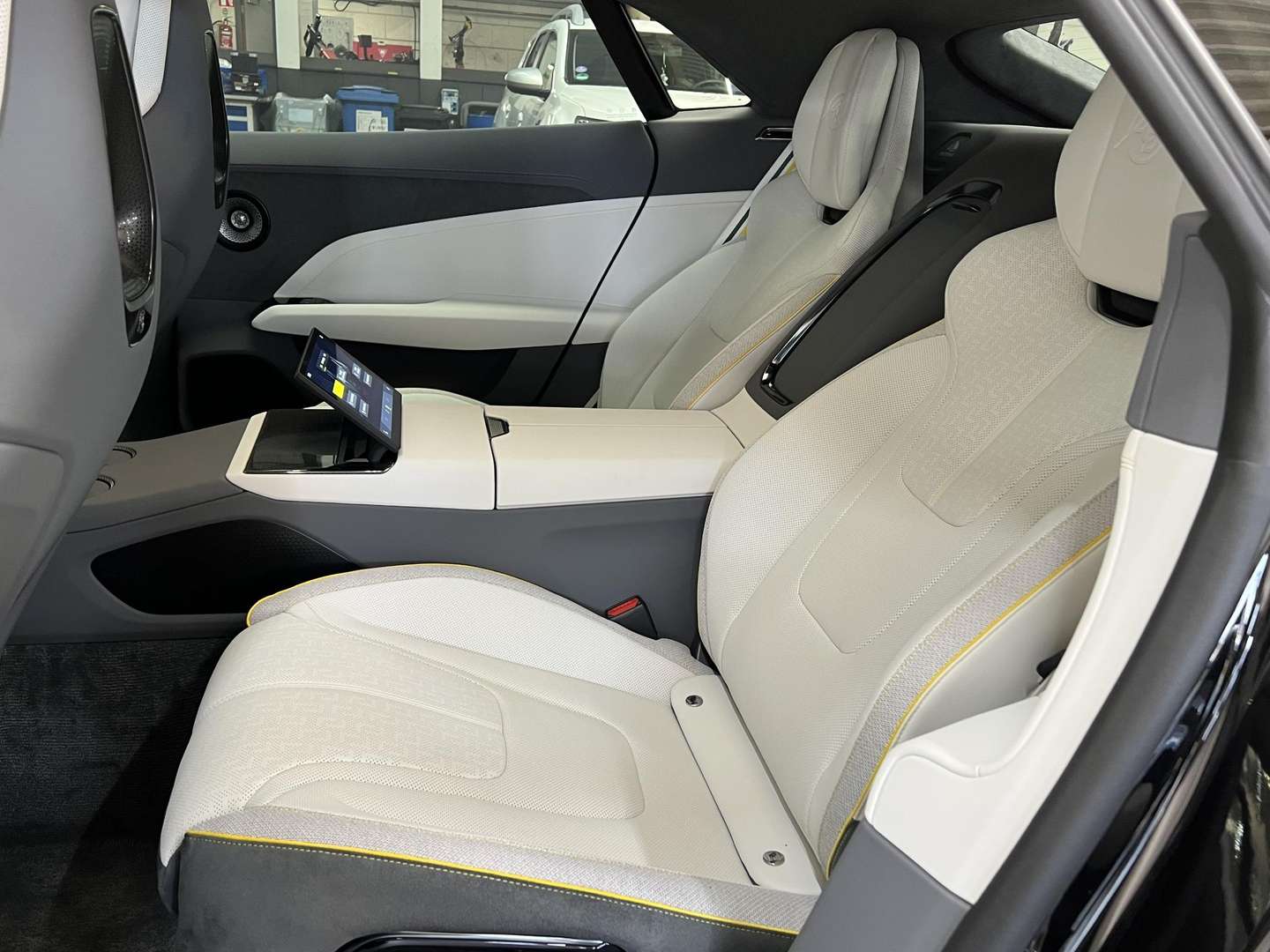 Lotus Emeya - 2026 - Joinsteer - #4