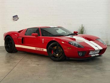 Ford GT — photo 2
