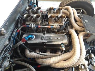 Ford GT40 — photo 9