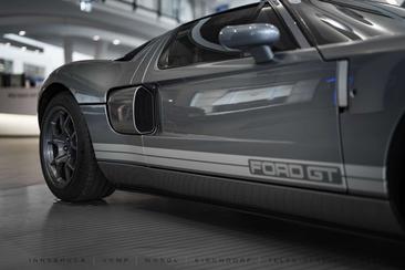 Ford GT — photo 14