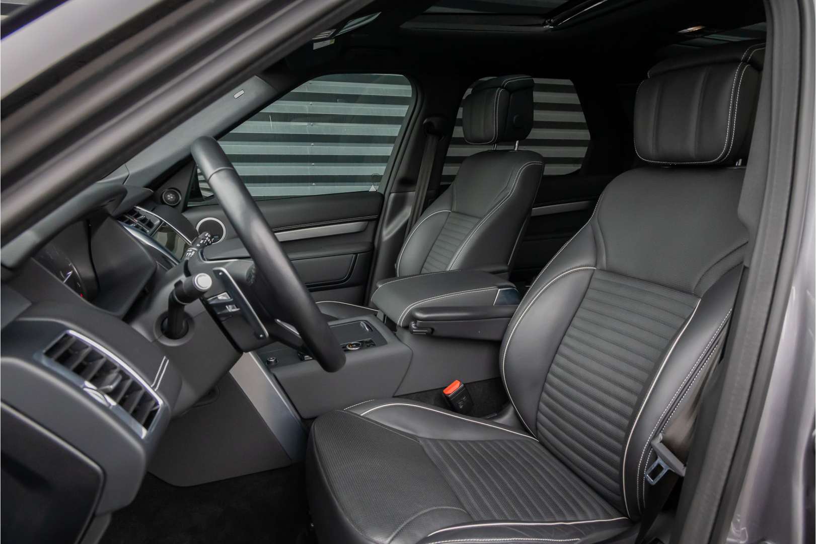 Land Rover Discovery Dynamic SE 7p. Black Pack D300 - 2022 - Joinsteer - #7