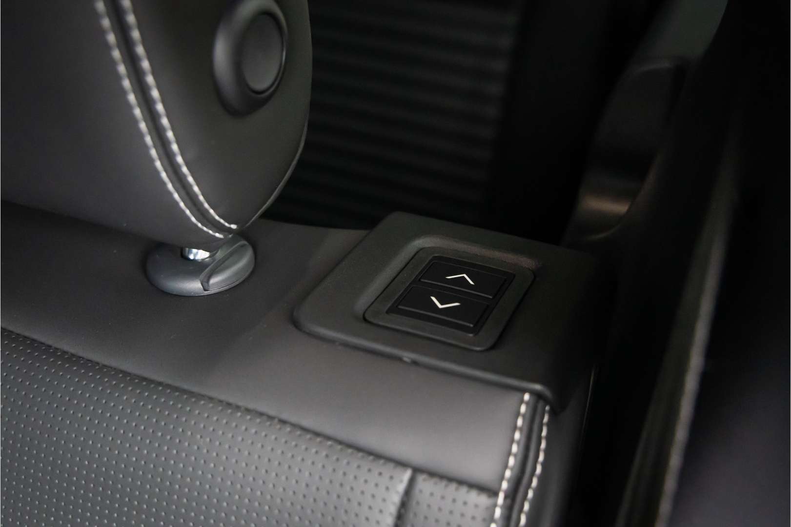 Land Rover Discovery Dynamic SE 7p. Black Pack D300 - 2022 - Joinsteer - #34