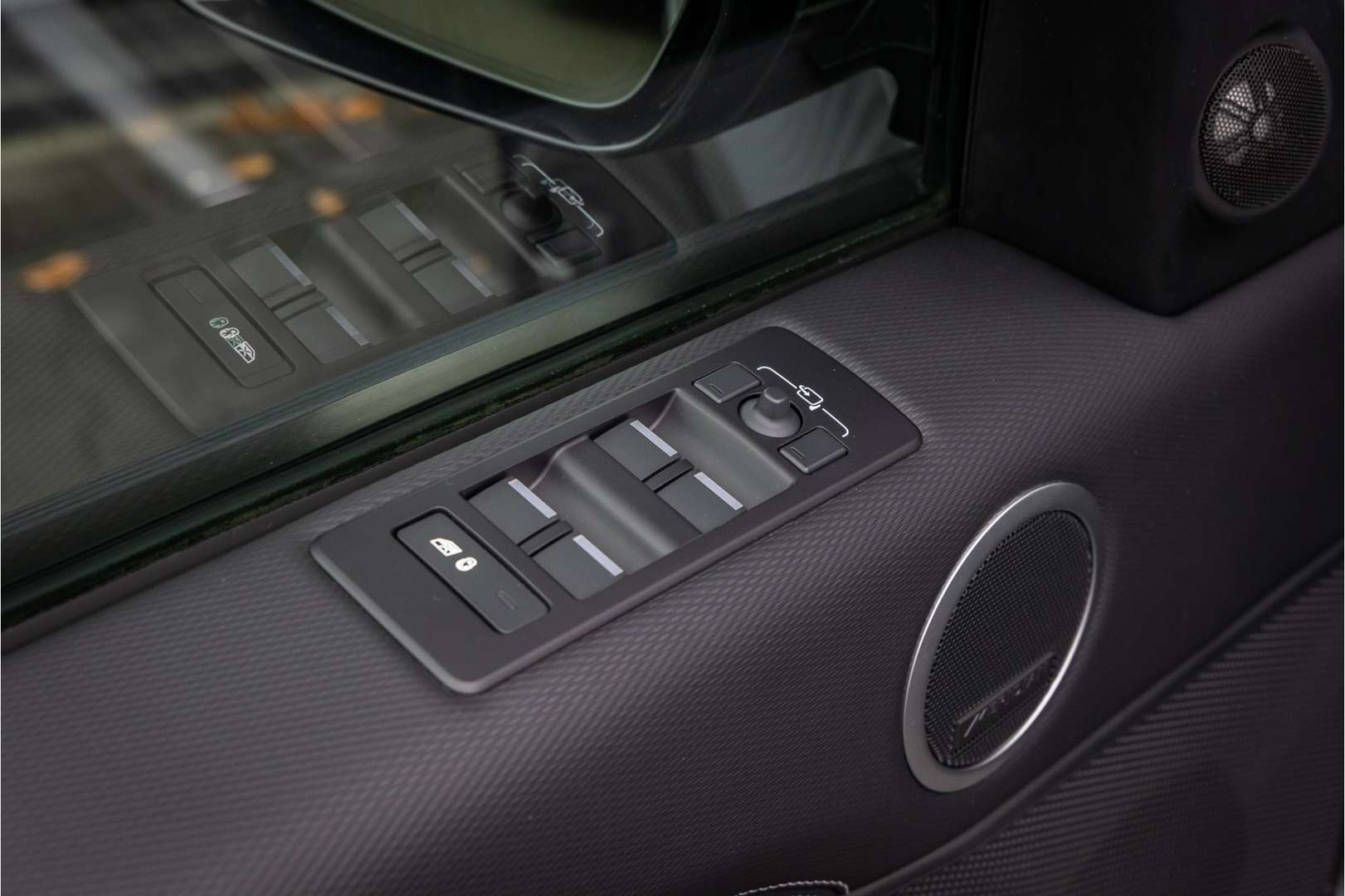 Land Rover Discovery Dynamic SE 7p. Black Pack D300 - 2022 - Joinsteer - #44