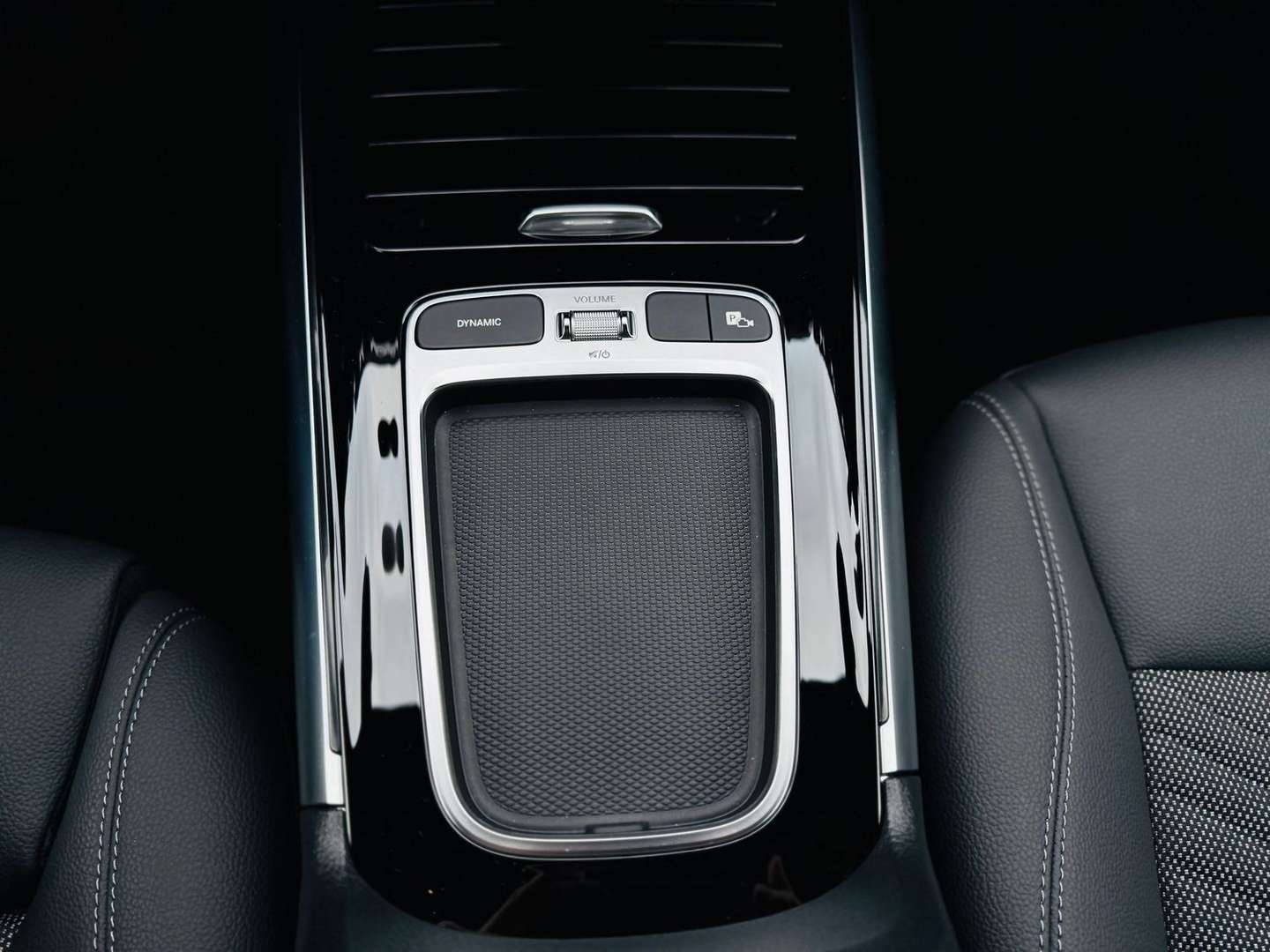 Mercedes GLA 200 Premium - 2024 - Joinsteer - #17