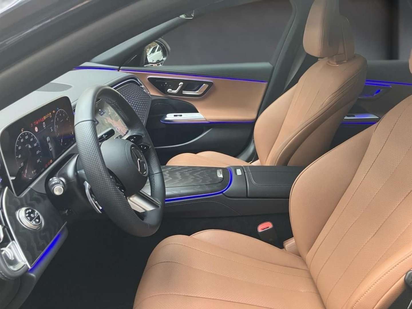 Mercedes Classe E 200 Night Edition - 2025 - Joinsteer - #4