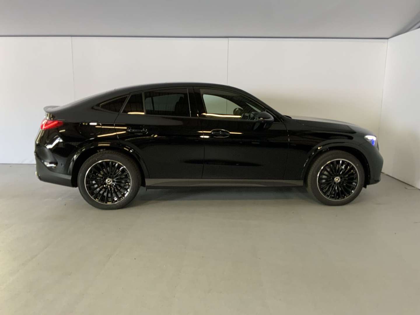 Mercedes GLC Coupé 300 Night Edition - 2025 - Joinsteer - #3