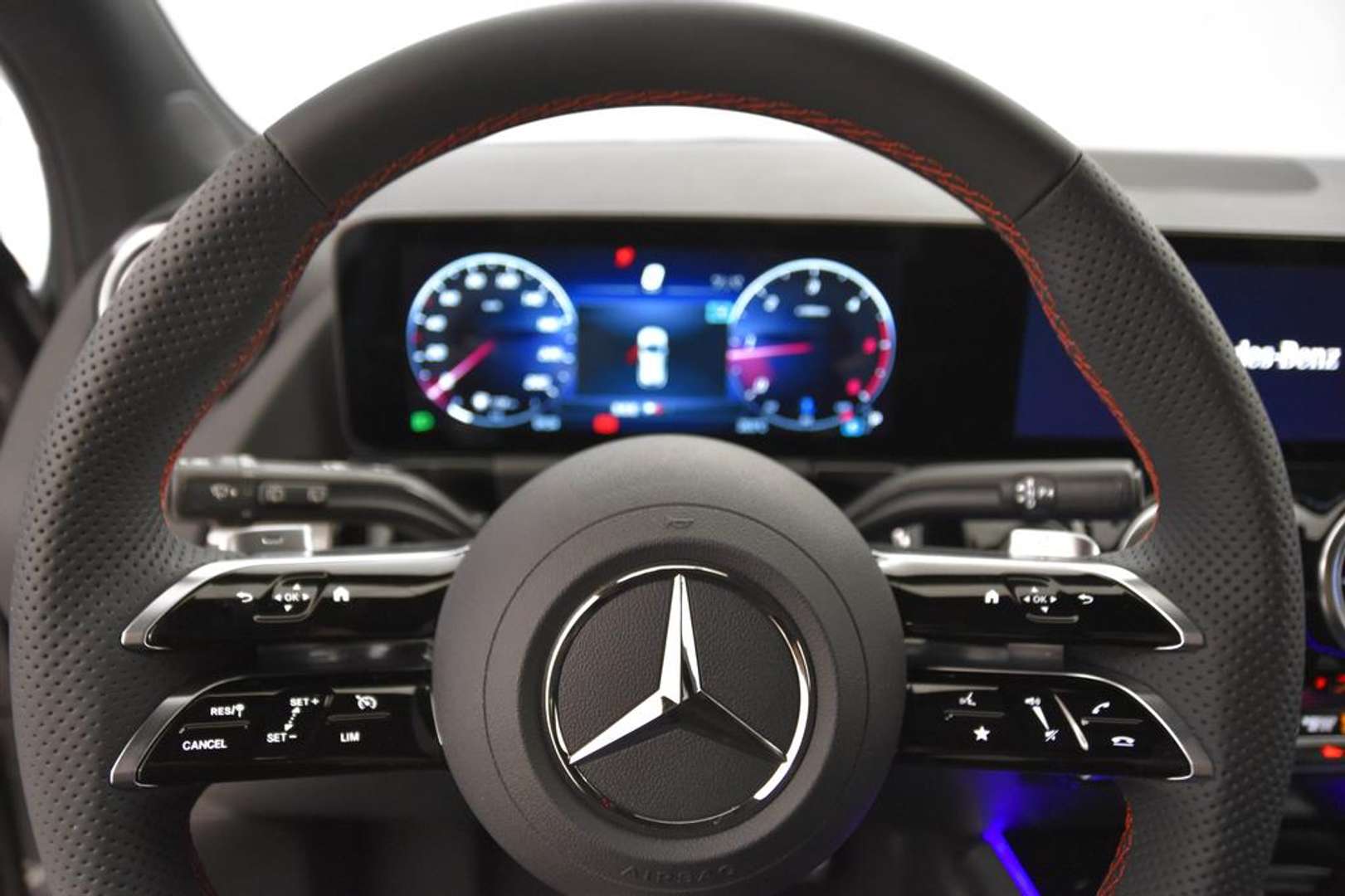 Mercedes GLA 200 AMG Line - 2025 - Joinsteer - #17