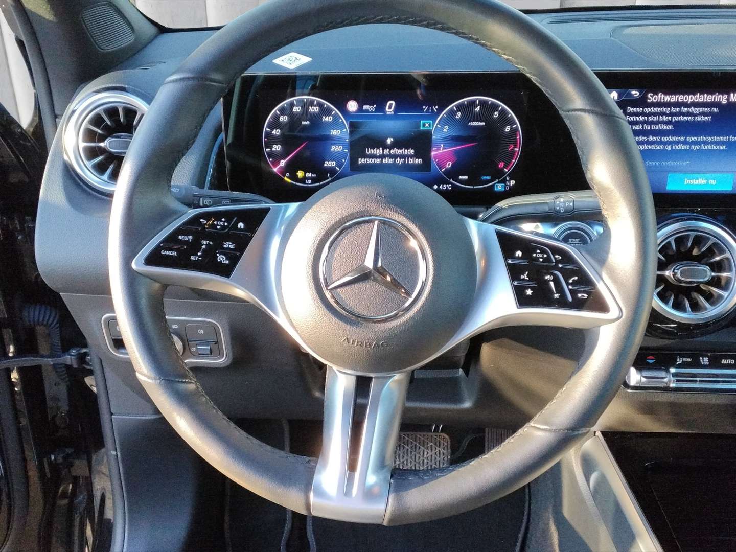 Mercedes GLB 200 Progressive - 2025 - Joinsteer - #13