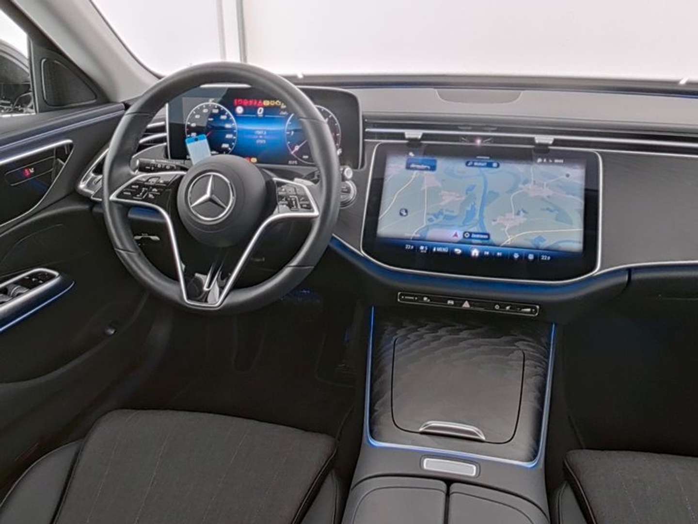 Mercedes Classe E 220 Avantgarde - 2024 - Joinsteer - #2