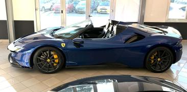 Ferrari SF90 Spider — photo 37