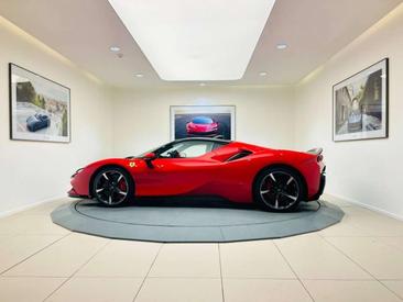 Ferrari SF90 Stradale — photo 2