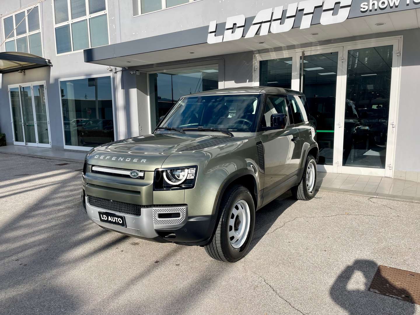 Land Rover Defender HSE 3.0d I6 Mhev AWD - 2021 - Joinsteer - #1