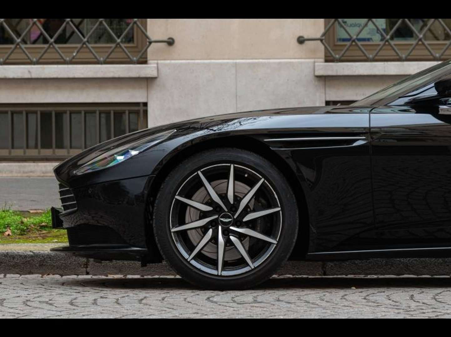 Aston Martin DB11 V12 5.2 640ch AMR - 2020 - Joinsteer - #2