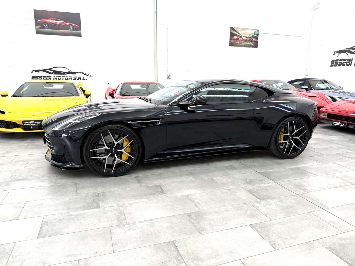 Aston Martin DB12 Coupé 4.0 V8 Auto - 2025 - Joinsteer - #1