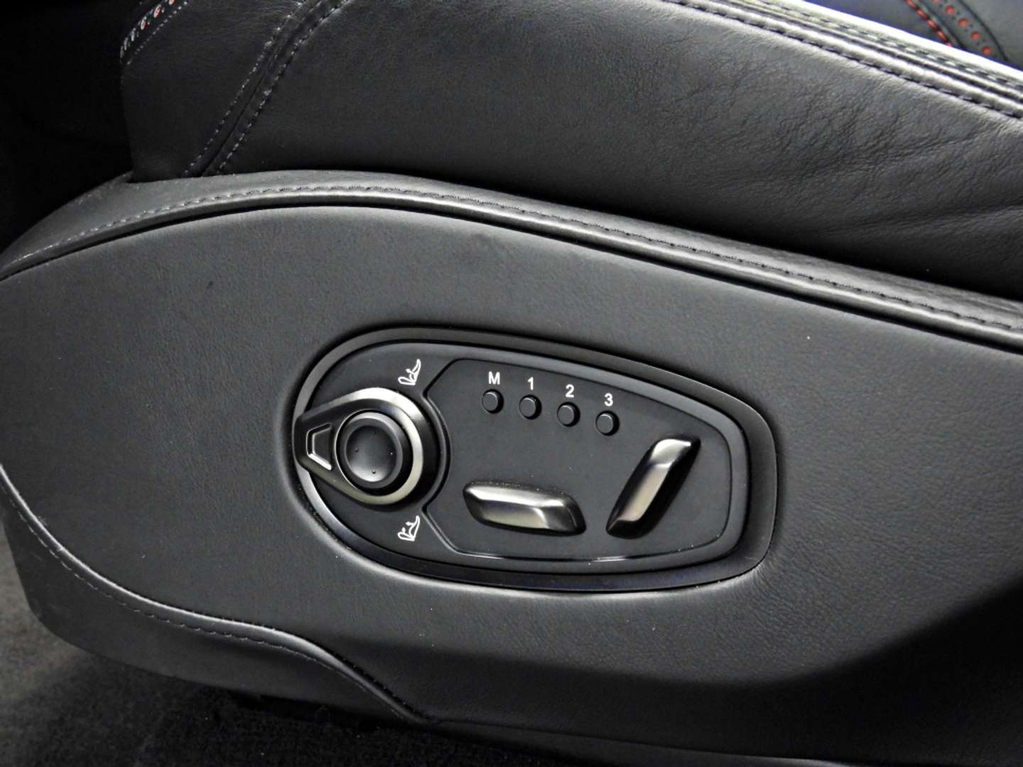 Aston Martin DBX 4.0 AWD - 2021 - Joinsteer - #21