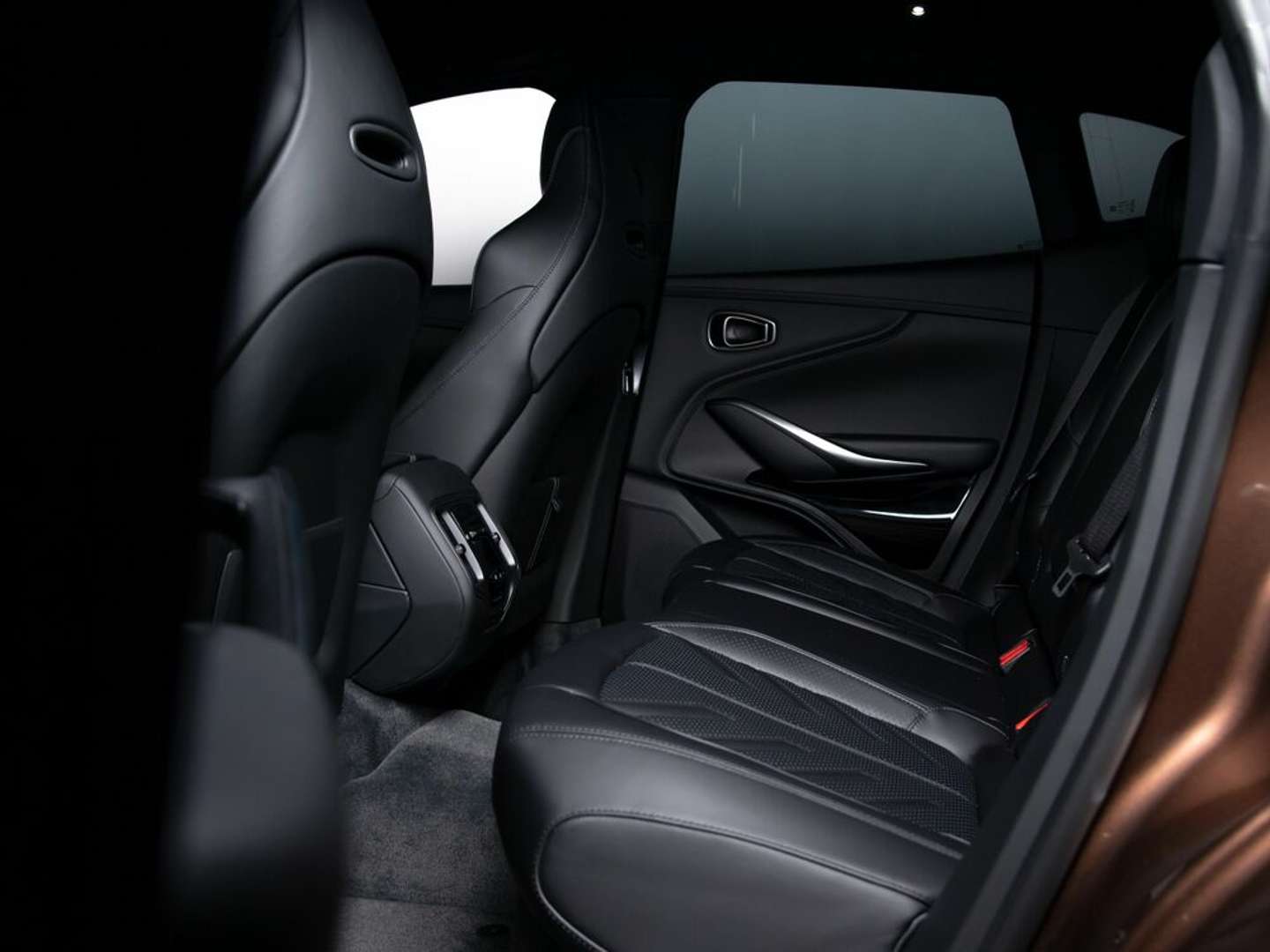 Aston Martin DBX DBX S - 2025 - Joinsteer - #20