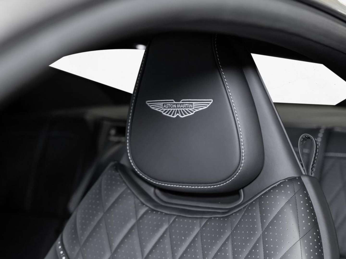 Aston Martin DB12 Coupé AUT - 2025 - Joinsteer - #3