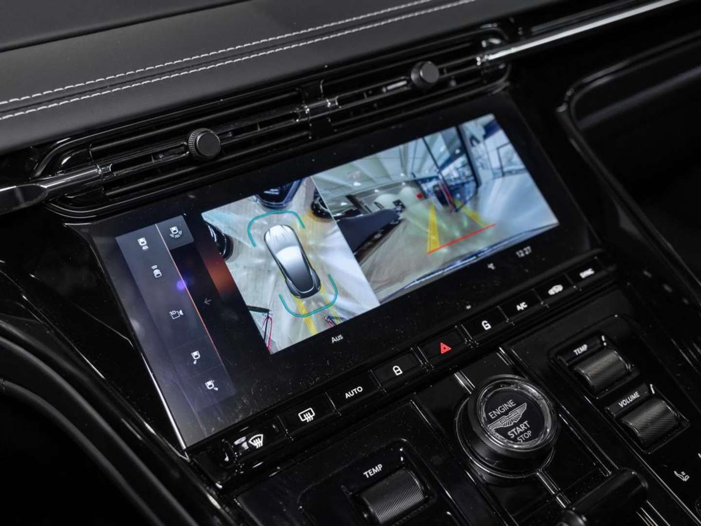 Aston Martin DB12 Coupé AUT - 2025 - Joinsteer - #8