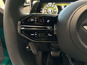 Aston Martin Vantage Coupe 4.0 V8 Auto — photo 18