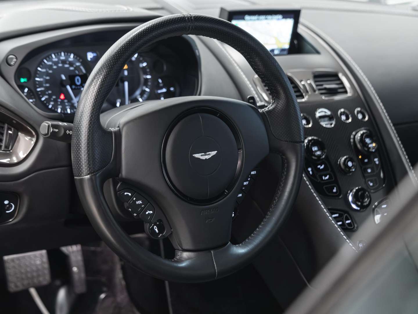 Aston Martin Vanquish Coupé Carbon White Edition - 2015 - Joinsteer - #35