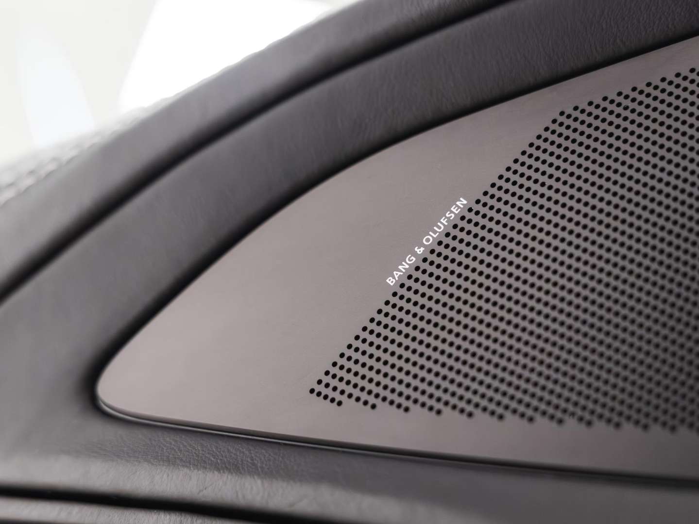 Aston Martin Vanquish Coupé Carbon White Edition - 2015 - Joinsteer - #37