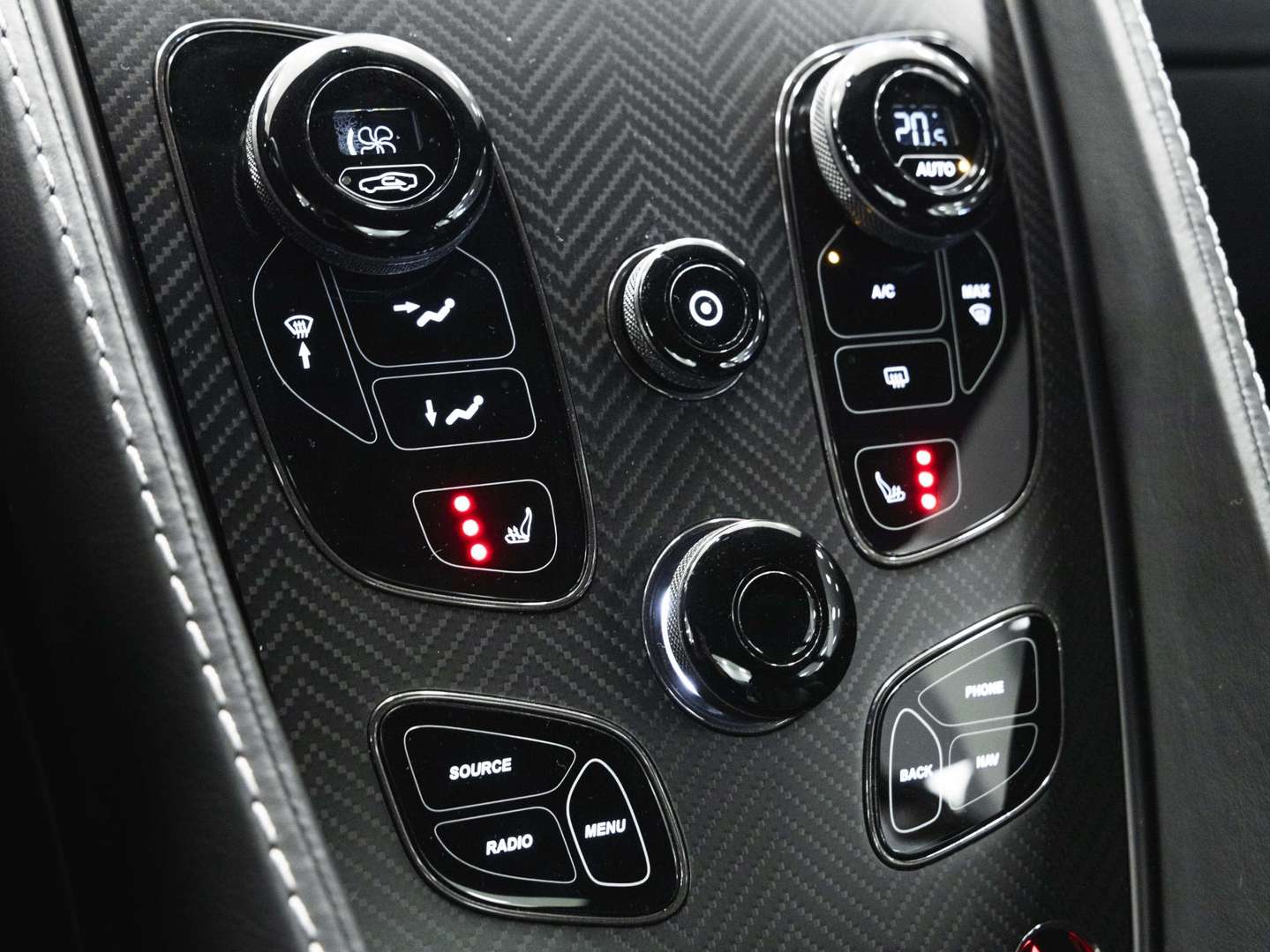 Aston Martin Vanquish Coupé Carbon White Edition - 2015 - Joinsteer - #48