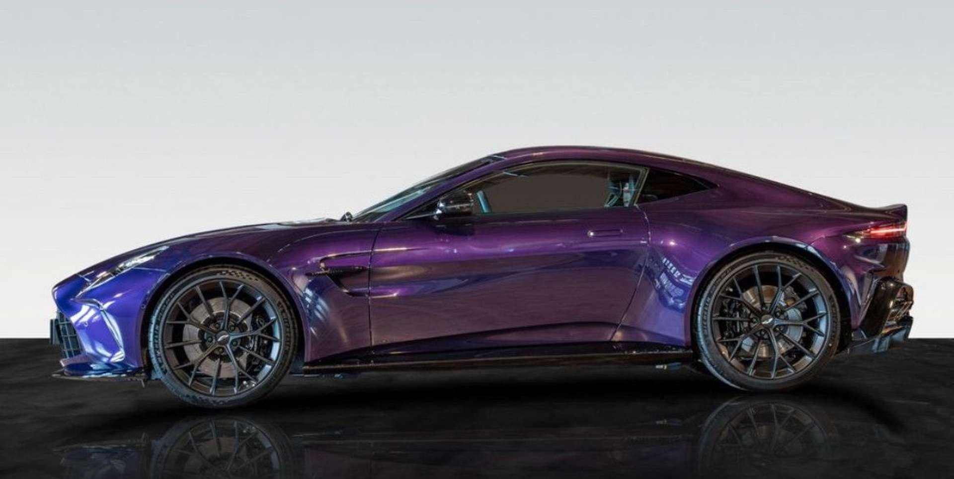 Aston Martin V8 Sièges Performance Carbone - 2025 - Joinsteer - #6