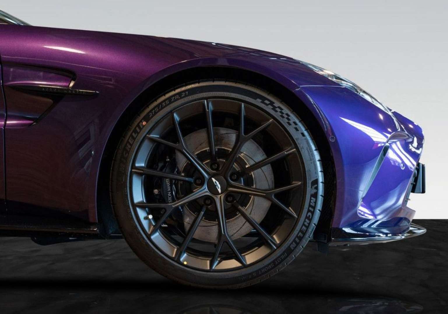 Aston Martin V8 Sièges Performance Carbone - 2025 - Joinsteer - #8