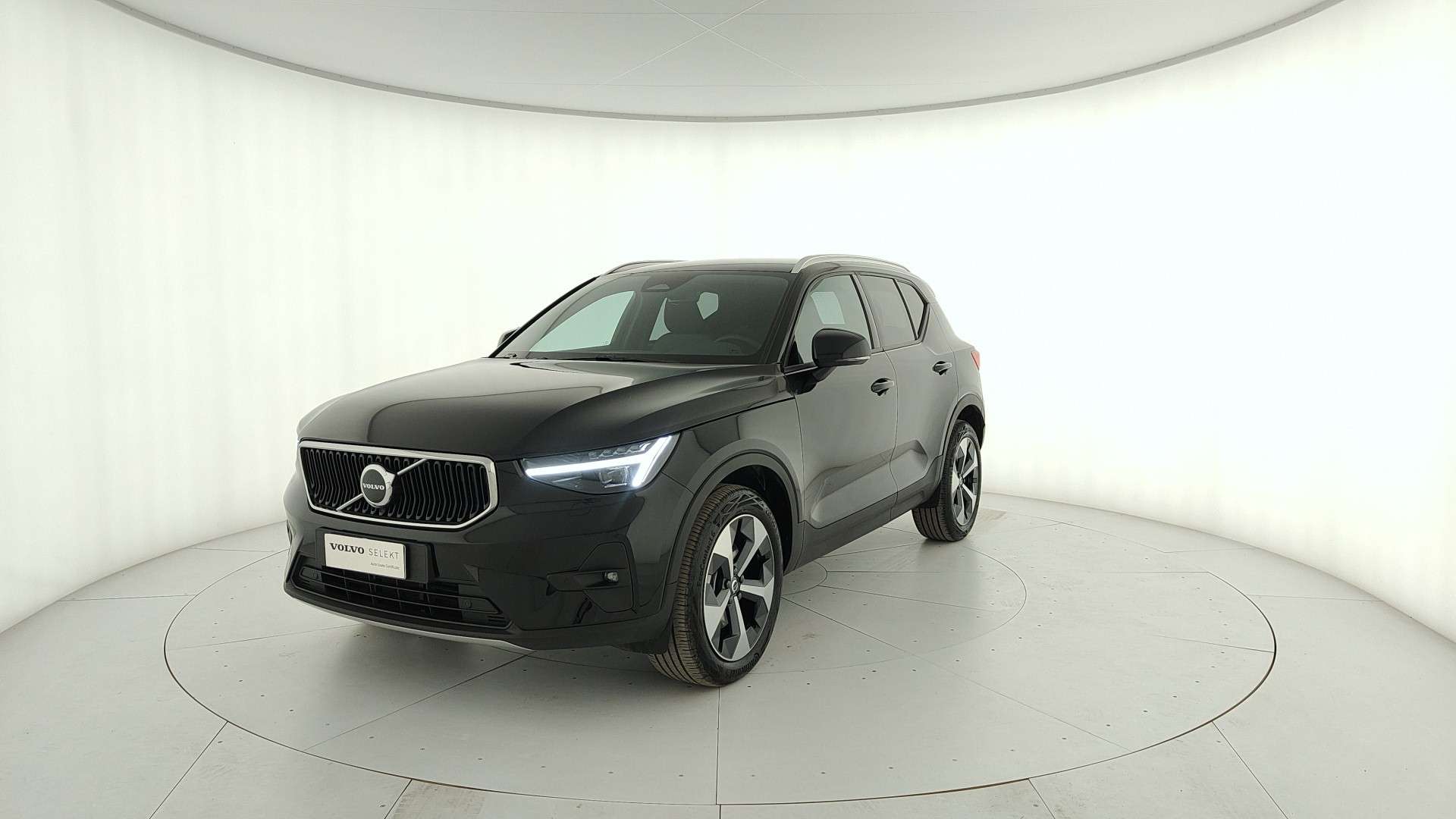 Volvo XC40 B3 Core - 2025 - Joinsteer - #1