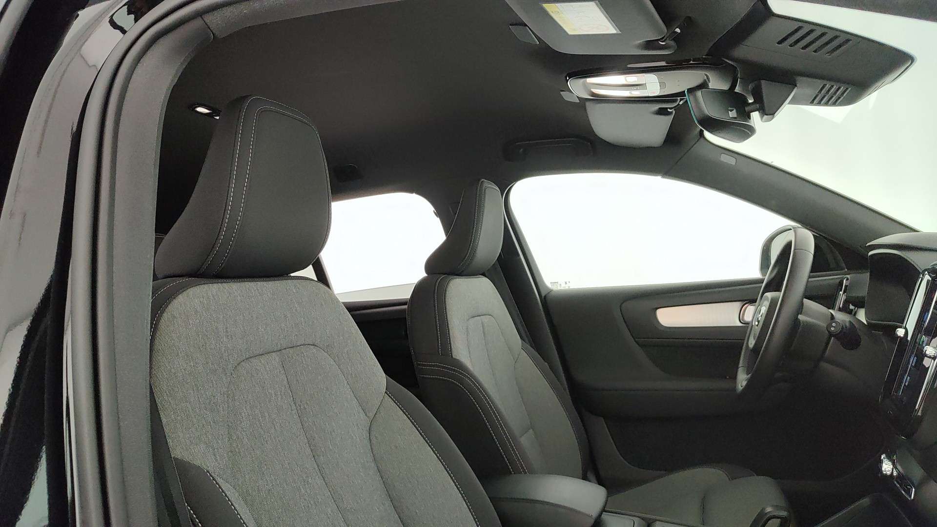 Volvo XC40 B3 Core - 2025 - Joinsteer - #10