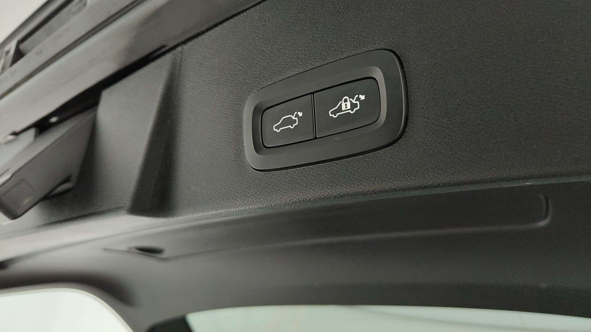 Volvo XC40 B3 Core - 2025 - Joinsteer - #19